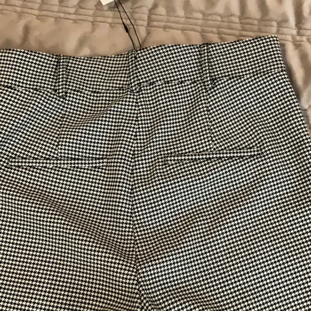 Veronica Beard Black and White Checkered Flare Pants - Picture 4 of 7